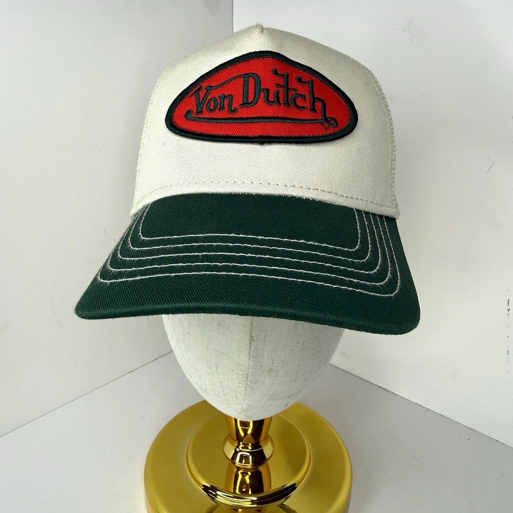 Von Dutch Pristine Rare White Trucker Hat Logo Mesh Back Adjustable One Size